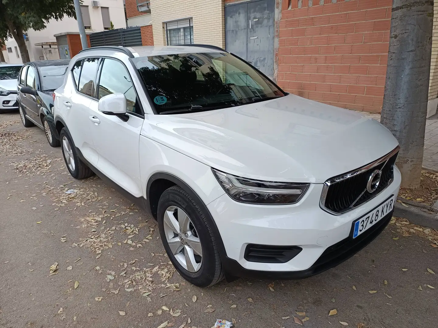 Volvo XC40 XC40 D3 Momentum Momentum Blanco - 1