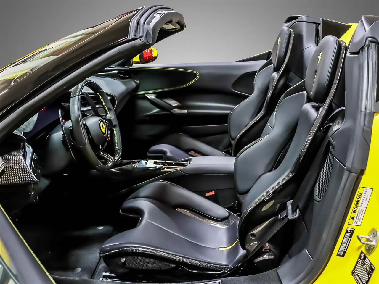 Ferrari SF90 Spider снимка Ferrari SF90 Spider