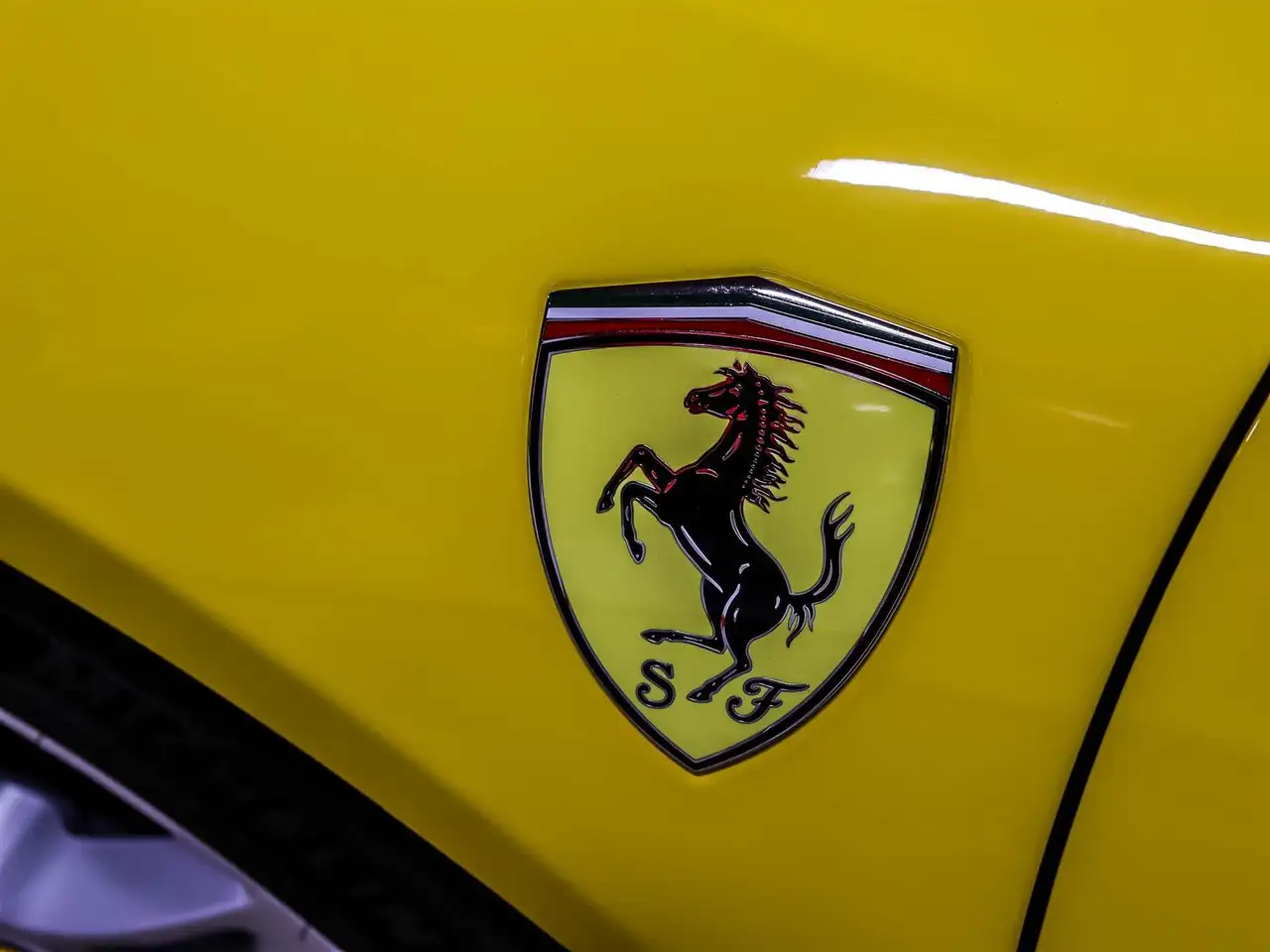 Ferrari SF90 Spider снимка Ferrari SF90 Spider