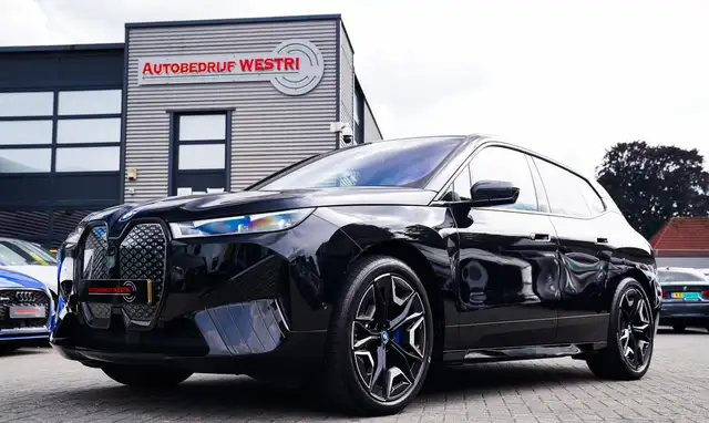 BMW iX XDrive50 Business Edition Plus 112 kWh | 3D Camera
