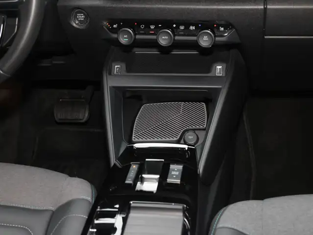 Citroen C4 view 9