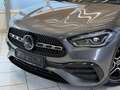 Mercedes-Benz GLA 200 AMG - PANO/LED/CarPlay Grijs - thumbnail 3