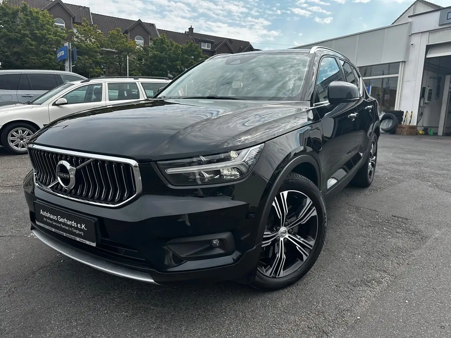 Volvo XC40 T4 Inscription Plug in AHK,Leder,19",Kam Schwarz - 1
