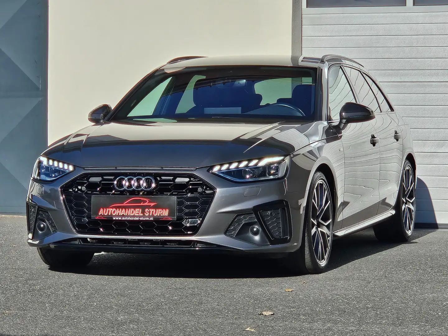 Audi A4 Avant 35TDI Sline S-tr *Optik Paket*Matrix*B&O* Grau - 2