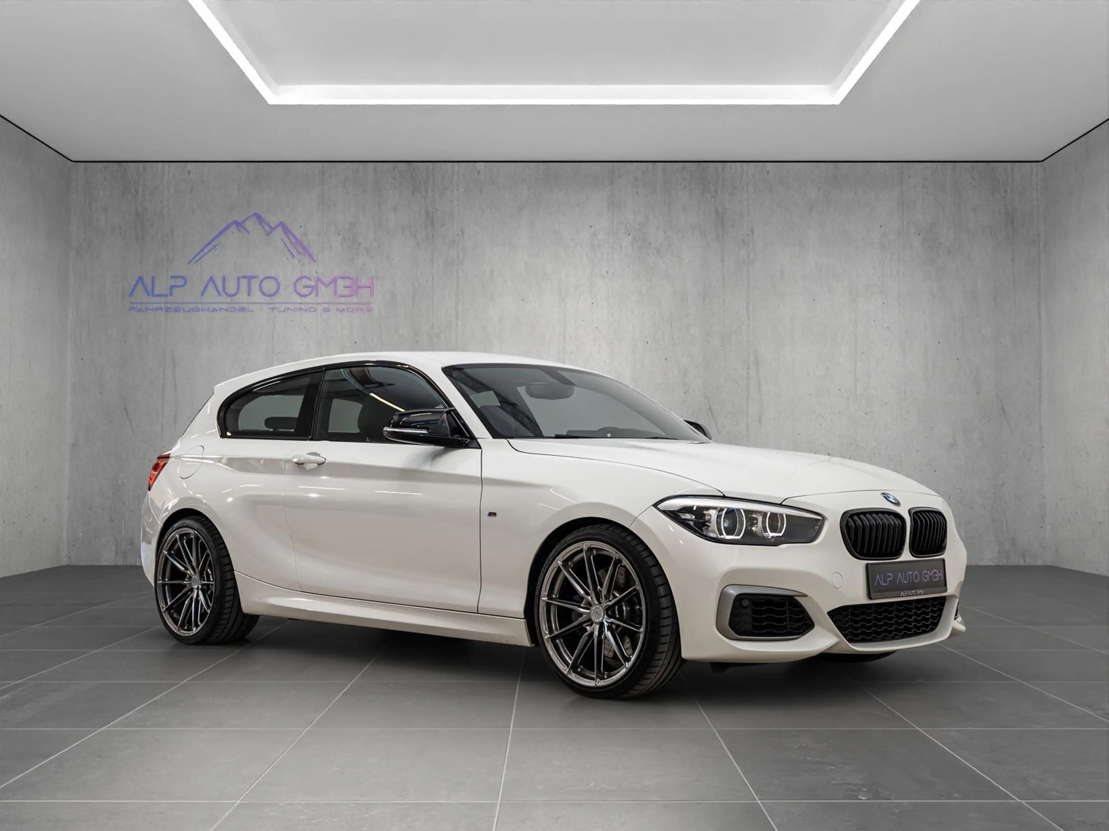 BMW 140 Special Edition/LED/SHZ/SHADOW/NAVI — photo 8