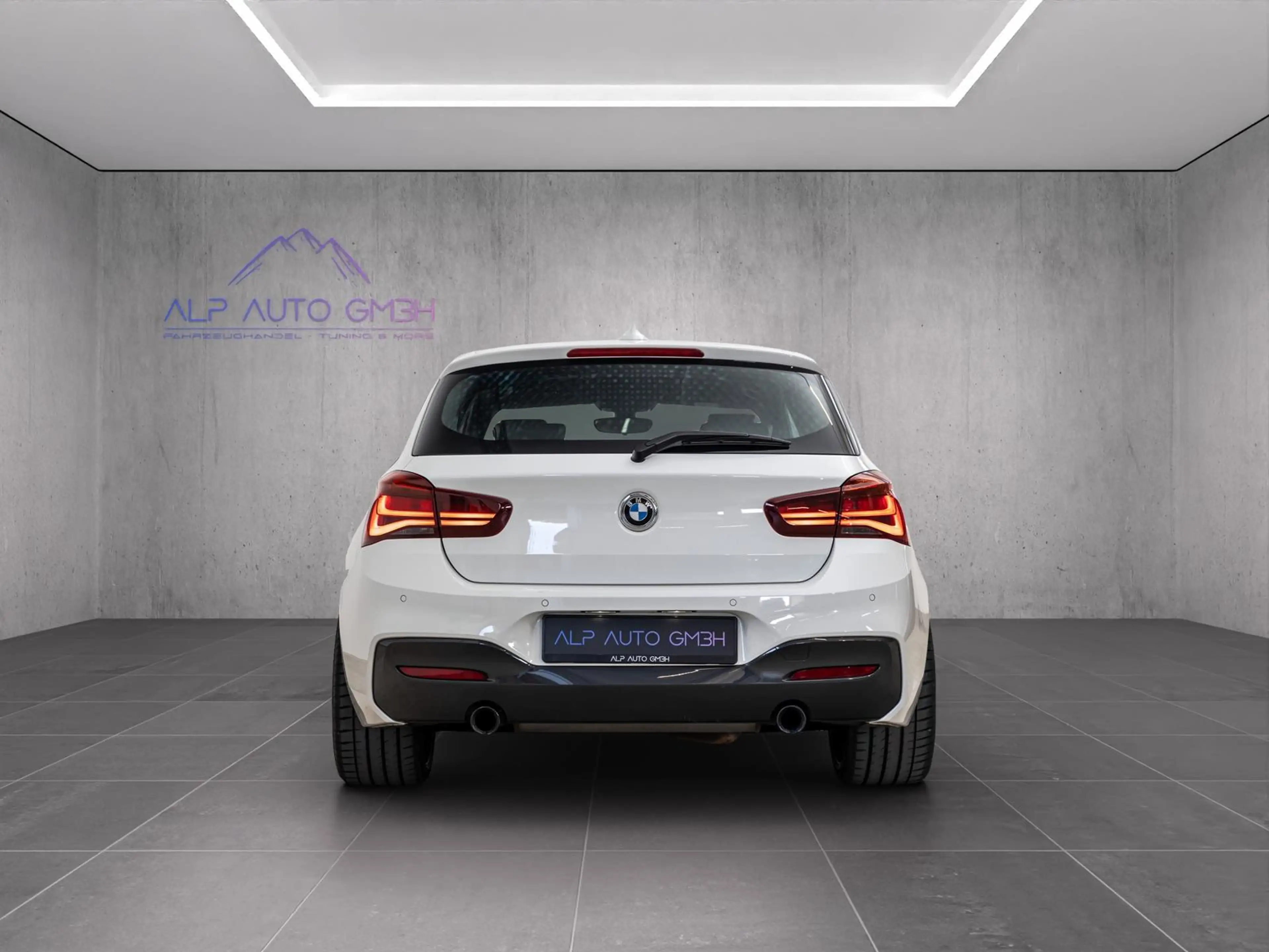 BMW 140 Special Edition/LED/SHZ/SHADOW/NAVI — photo 5