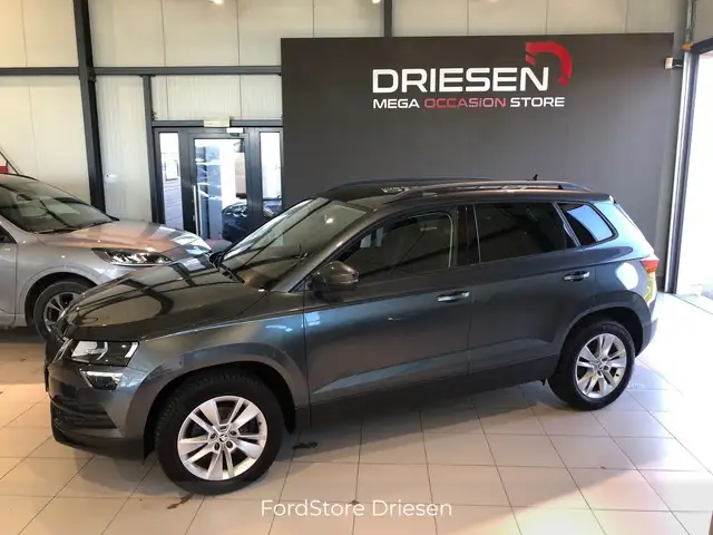 Skoda Karoq TSI Active 1.0i 115   BIJ DRIESEN BREE   089/461610