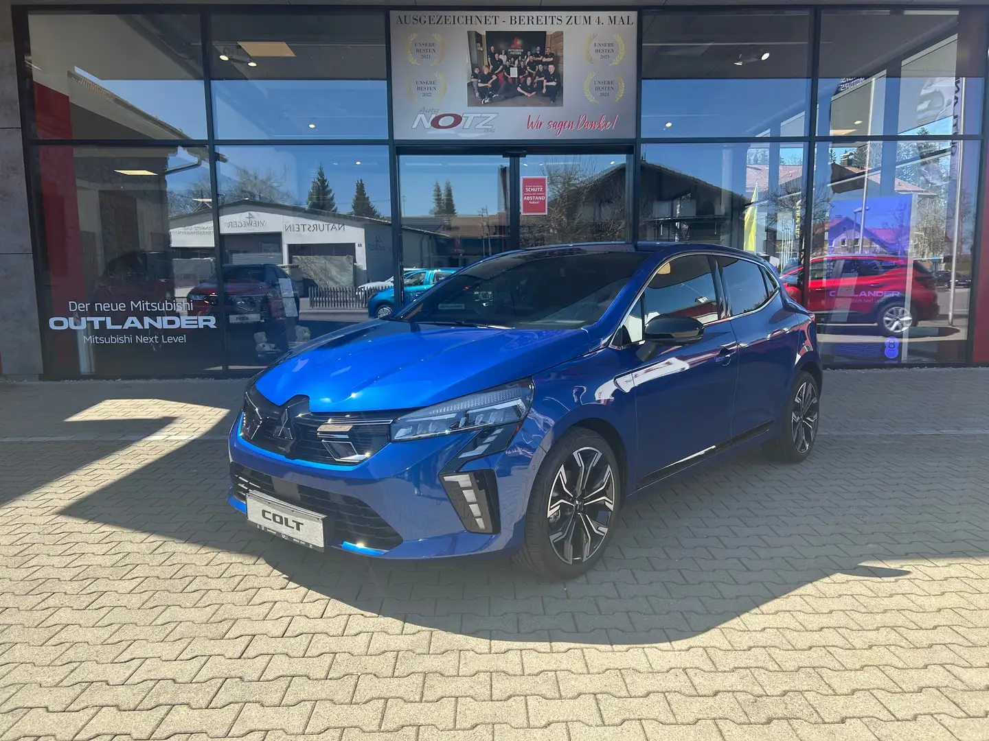Mitsubishi Colt 1.0 Turbo-Benziner "Top" mit Nimm-8-Paket Azul - 1