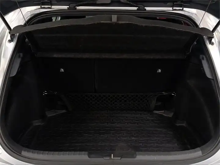 Toyota Auris 2022, foto 10