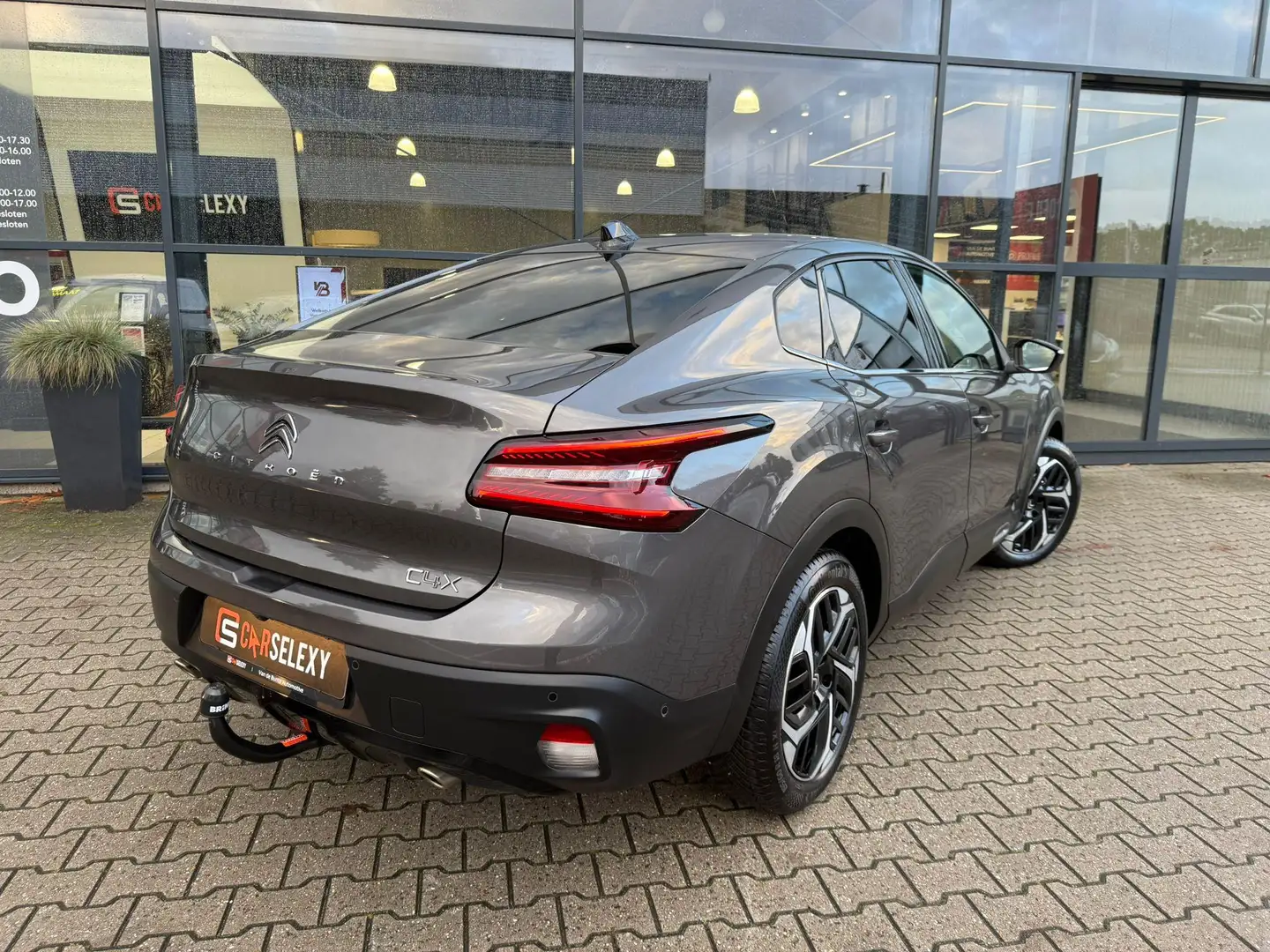 Citroen C4 X 1.2 Puretech Shine *Trekhaak & ACC* Grijs - 2