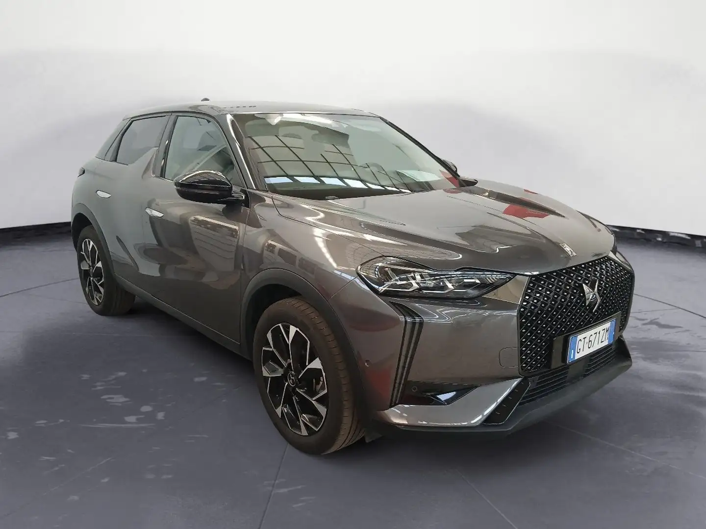 DS Automobiles DS 3 2ª serie BlueHDi 130 aut. Opera Grau - 2