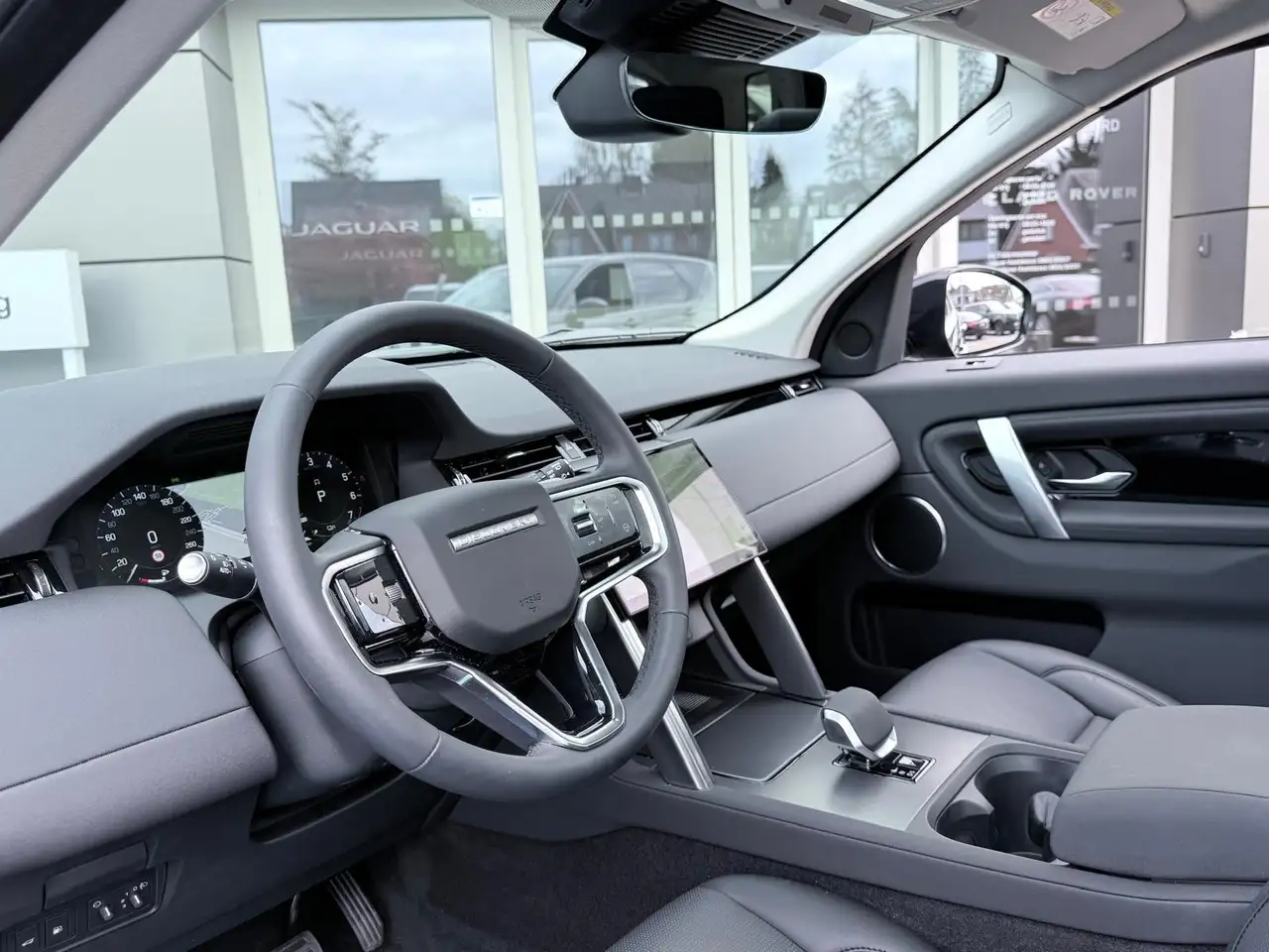 Land Rover Discovery Sport 2026 — фото 8