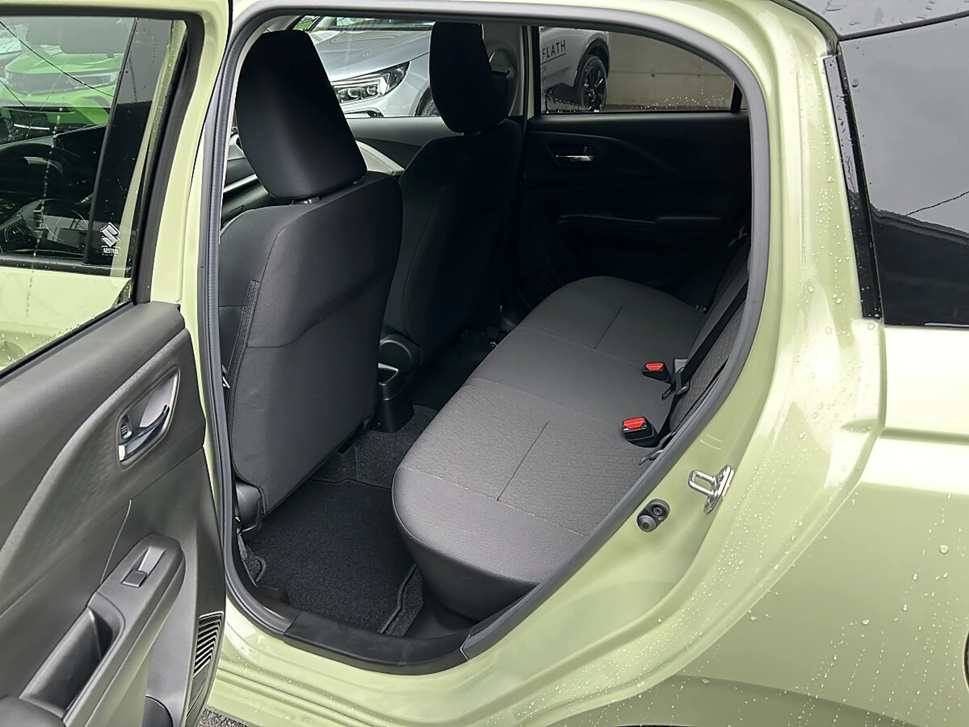 Suzuki Swift 1,2 Hybrid Allgrip Shine — photo 14