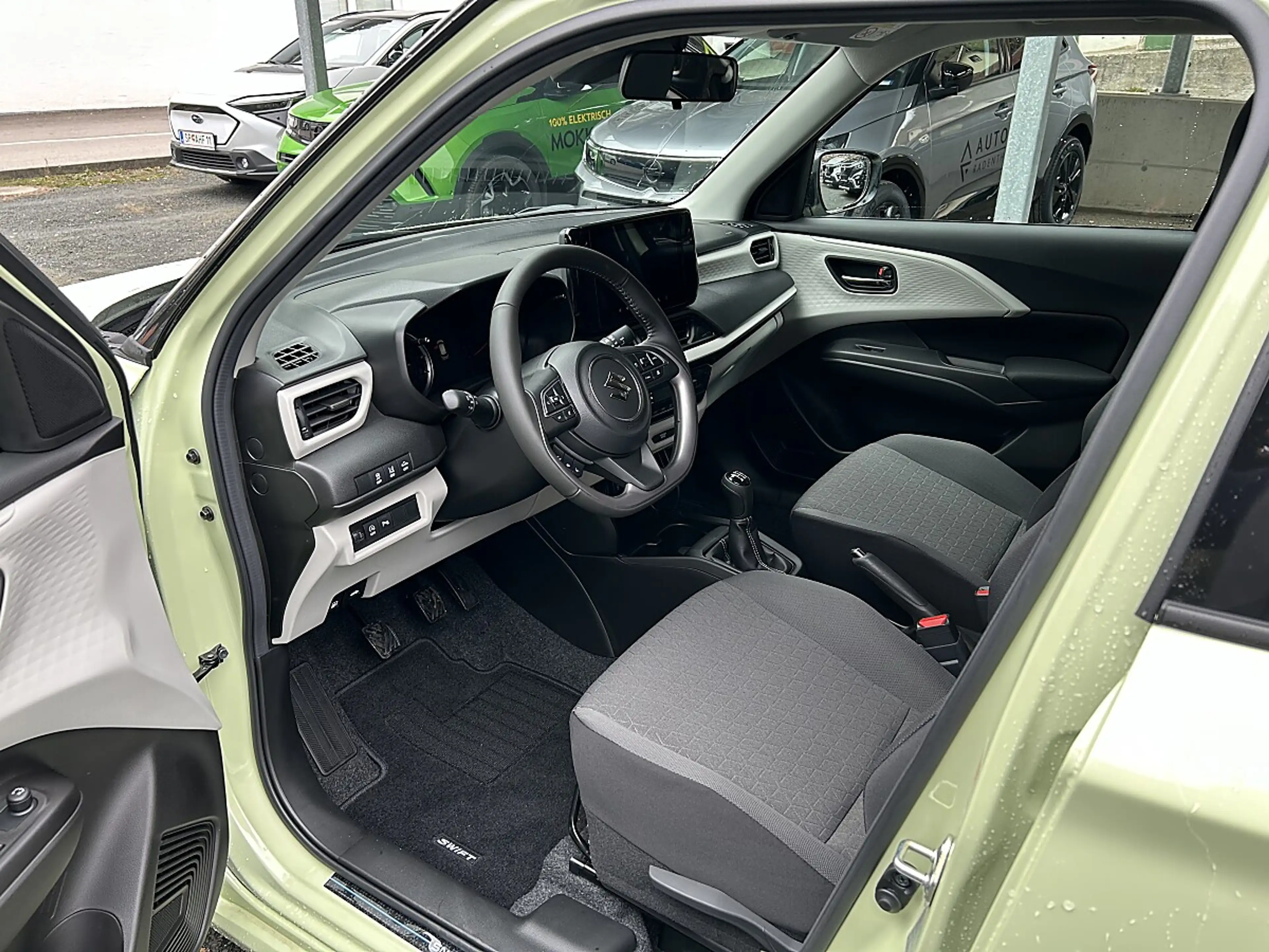 Suzuki Swift 1,2 Hybrid Allgrip Shine — photo 12