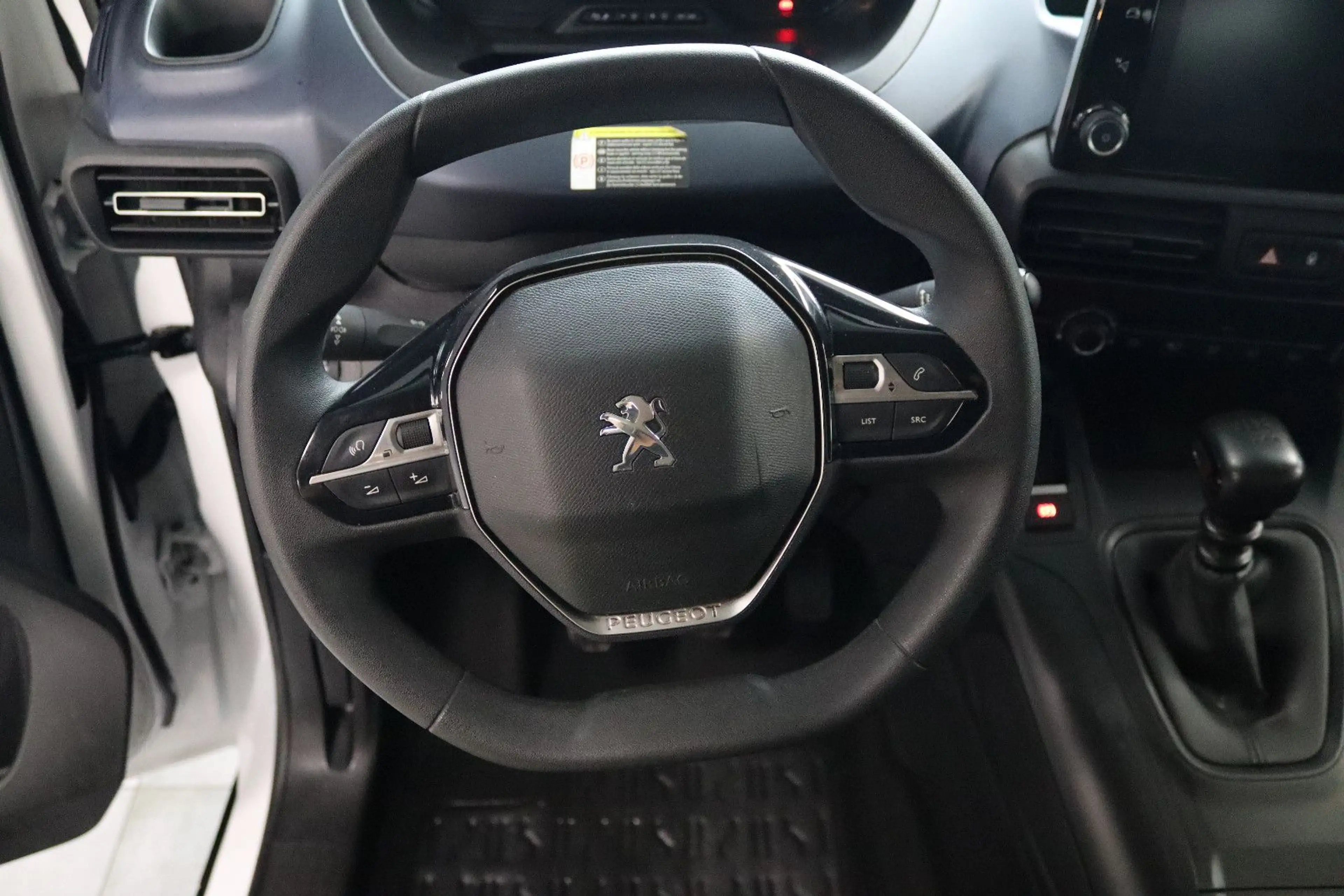 Peugeot Rifter Allure 1.5 BlueHDI * 1.HAND + 5-SITZER * — photo 11