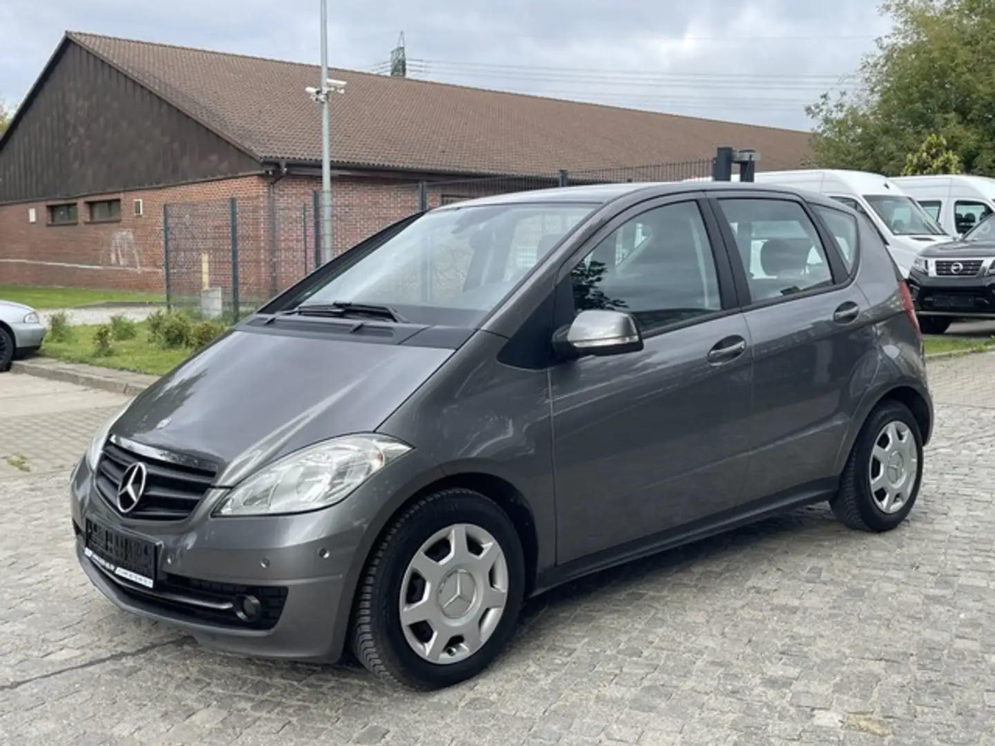 Mercedes-Benz A 160 Automatik *Getriebeprobleme* Grigio - 1