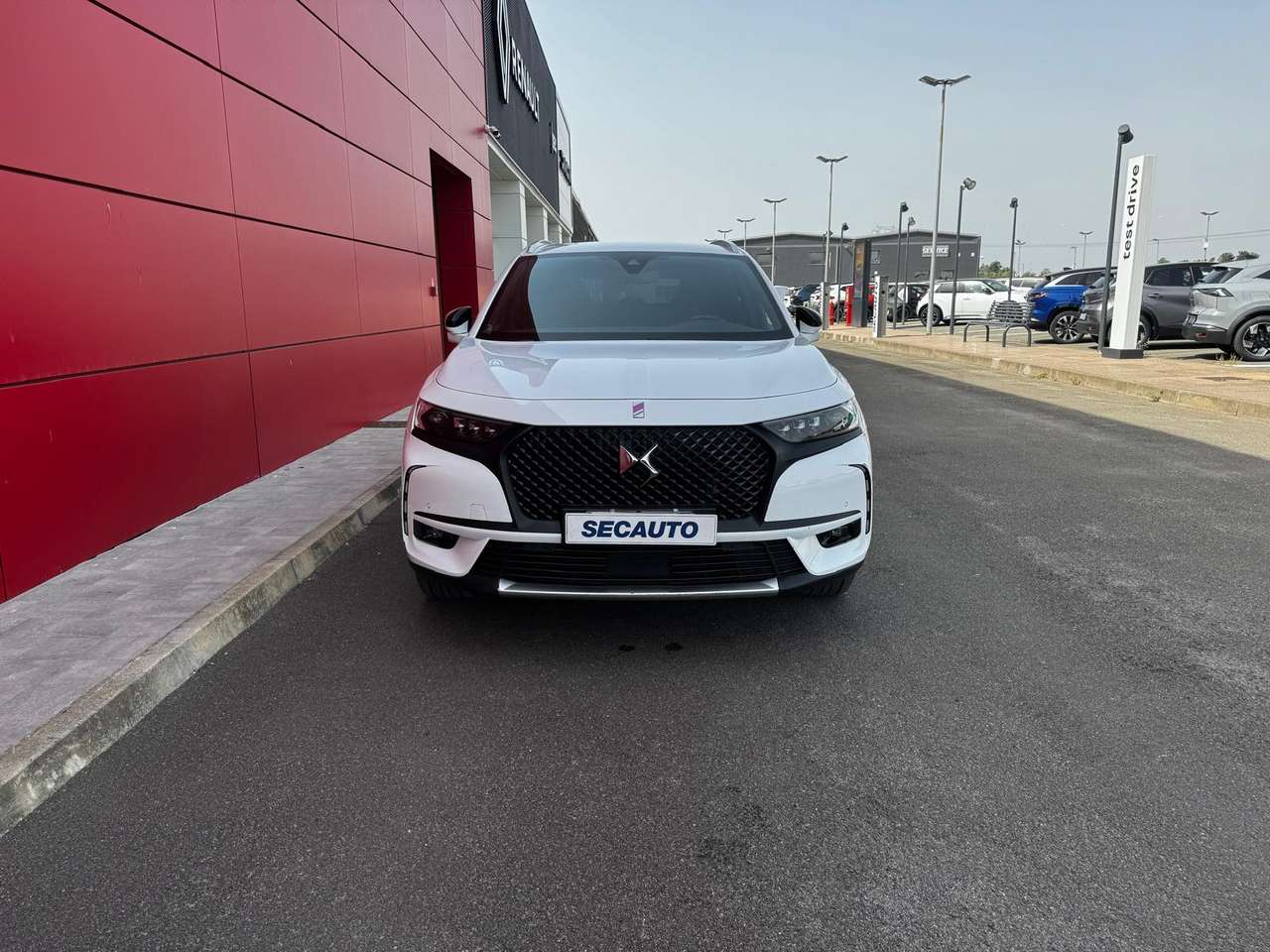 DS Automobiles DS 7 Crossback Crossback 1.5 BlueHDi Drive Efficiency Business