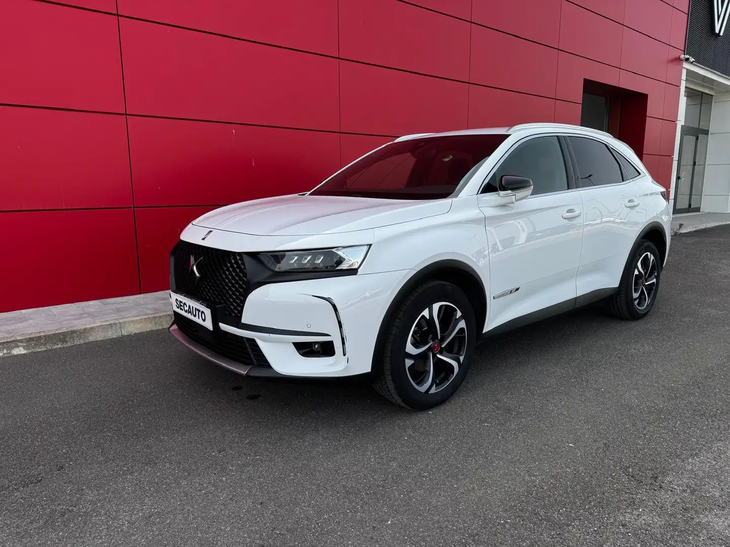 DS Automobiles DS 7 Crossback Crossback 1.5 BlueHDi Drive Efficiency Business Blanc - 2