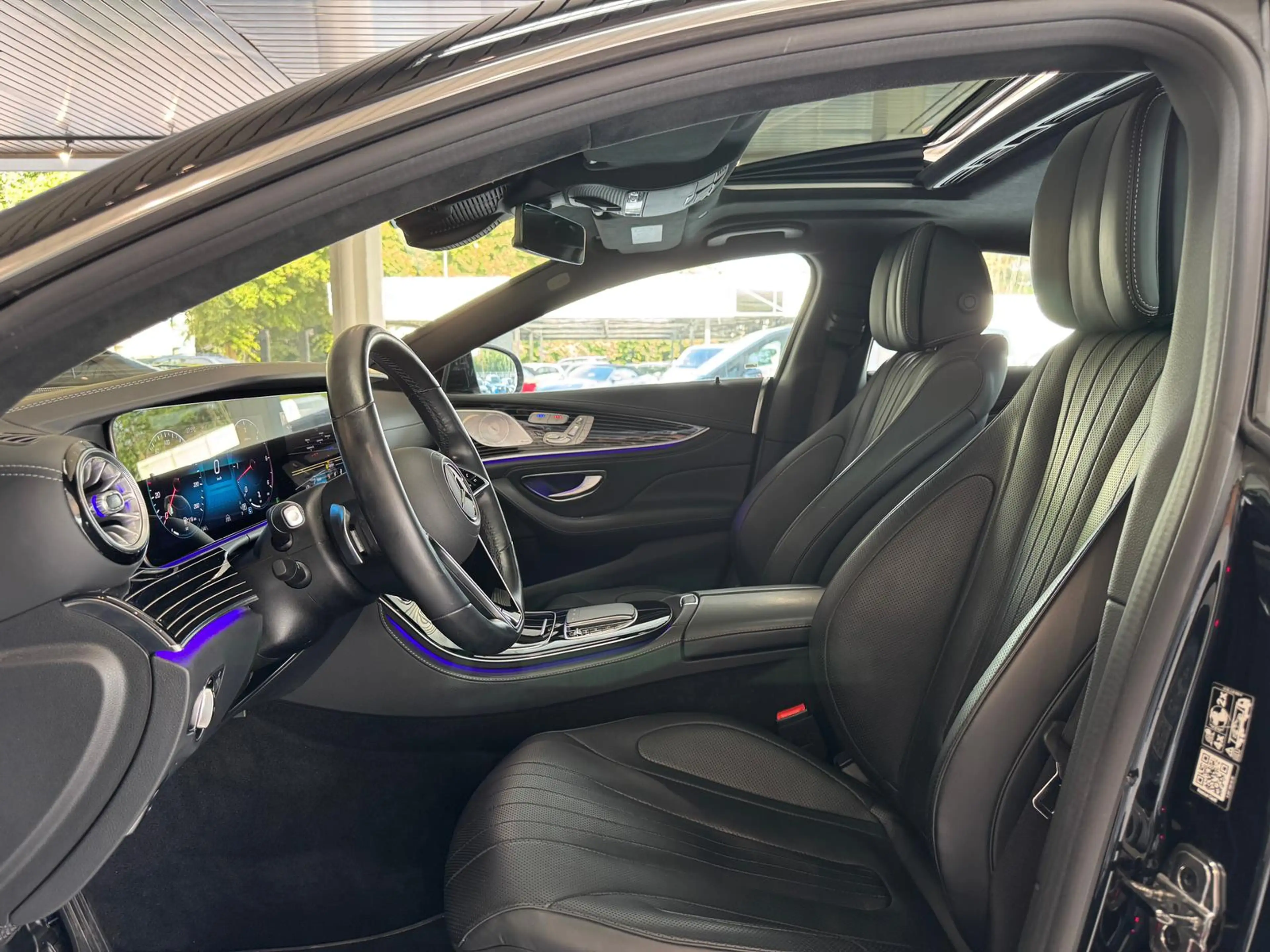 Mercedes-Benz CLS 400 d 4MATIC*3x AMG*LUFT*PANO*MASSAGE*DISTRO — photo 15
