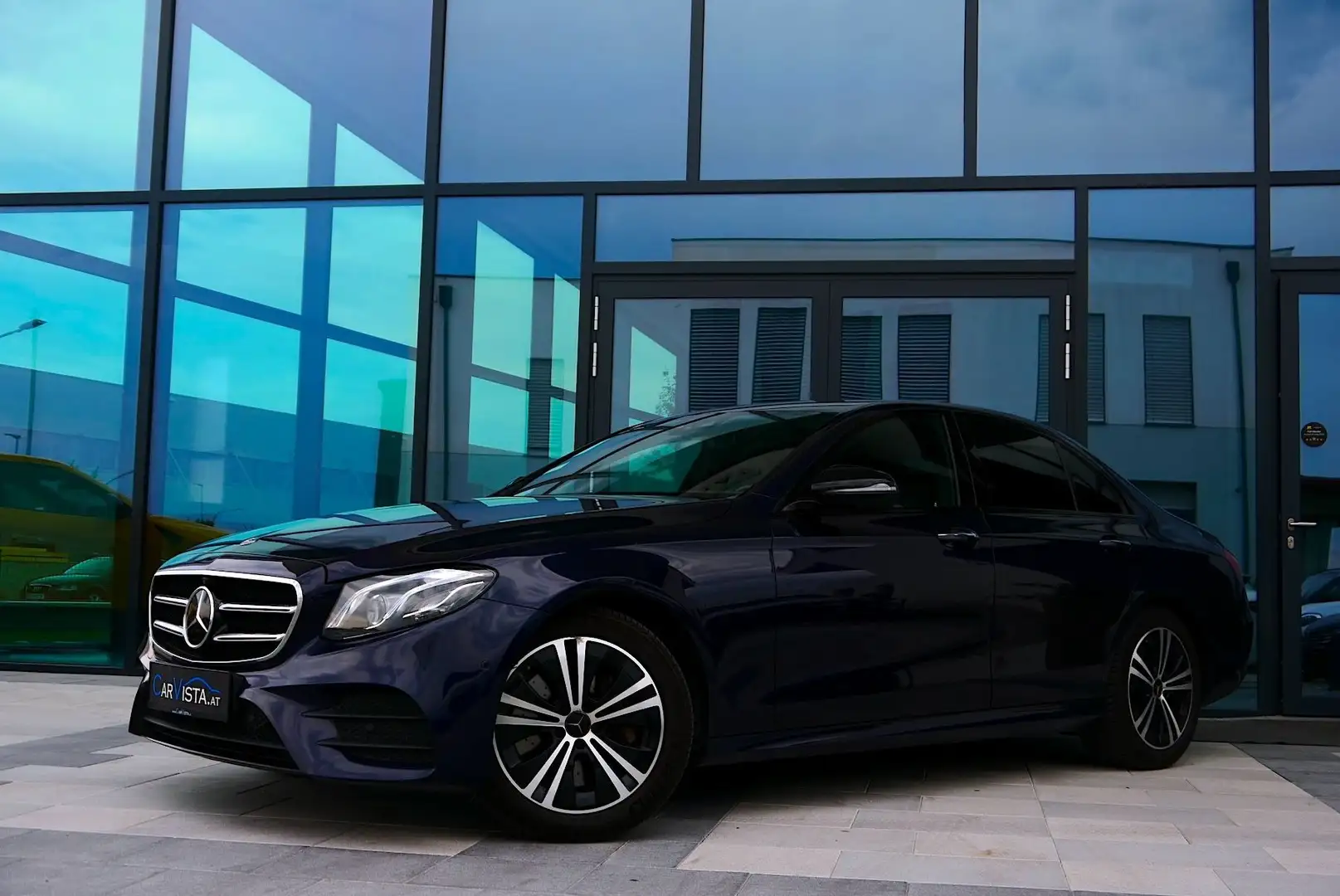 Mercedes-Benz E 400 E-Klasse AMG Line 4Matic Blau - 1