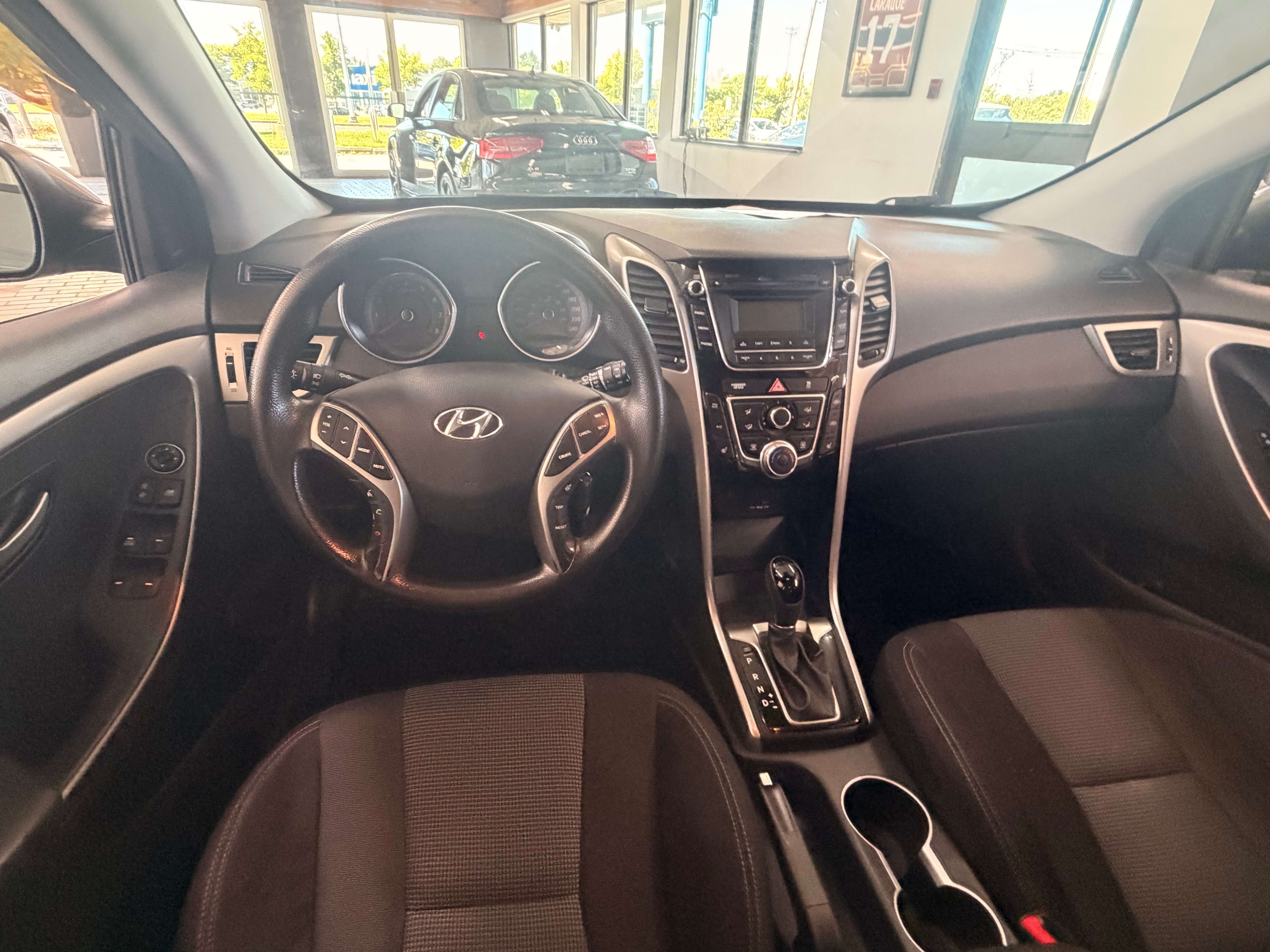 2013 Hyundai Elantra GT GL - Image 10