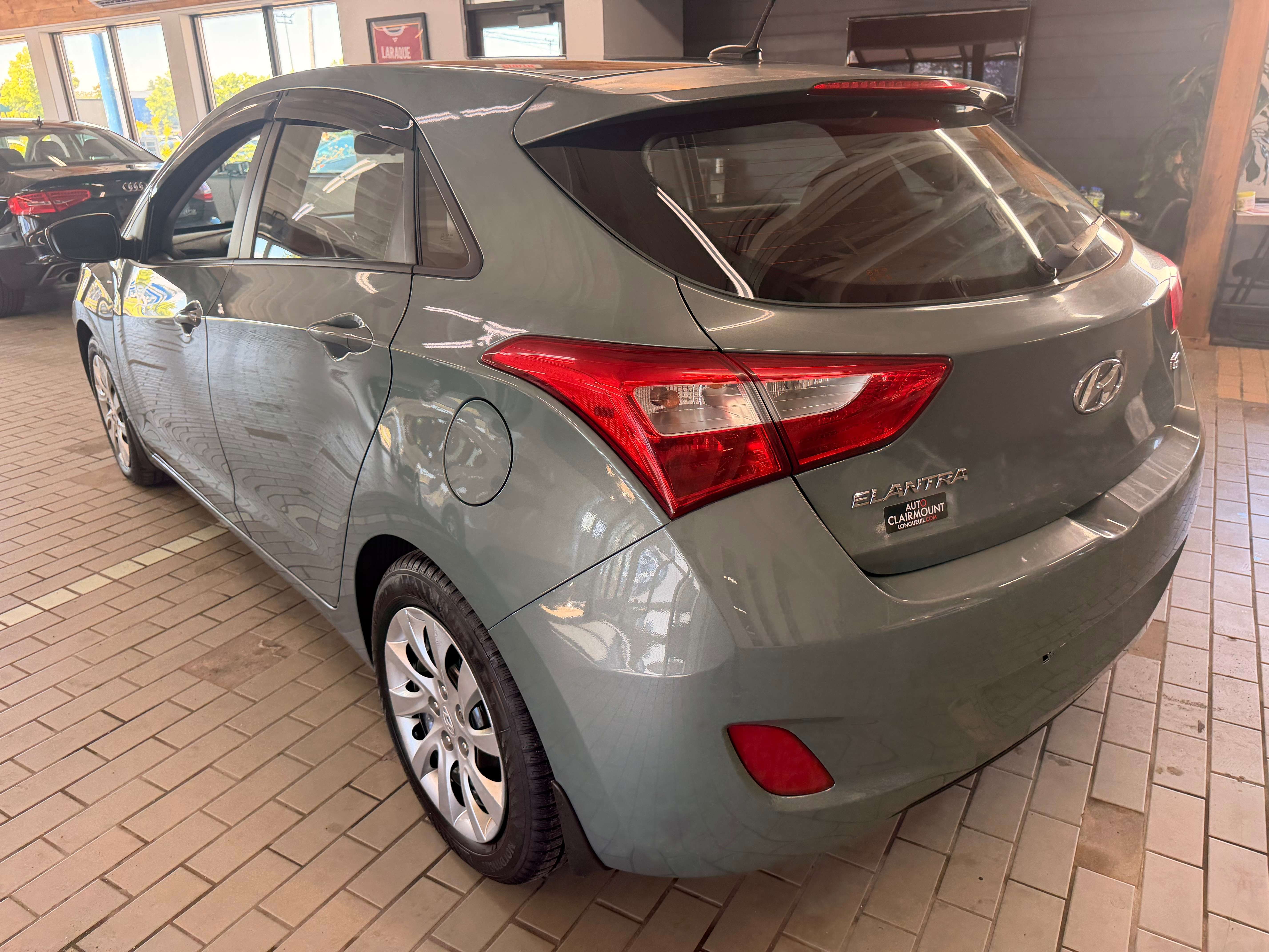 2013 Hyundai Elantra GT GL - Image 2