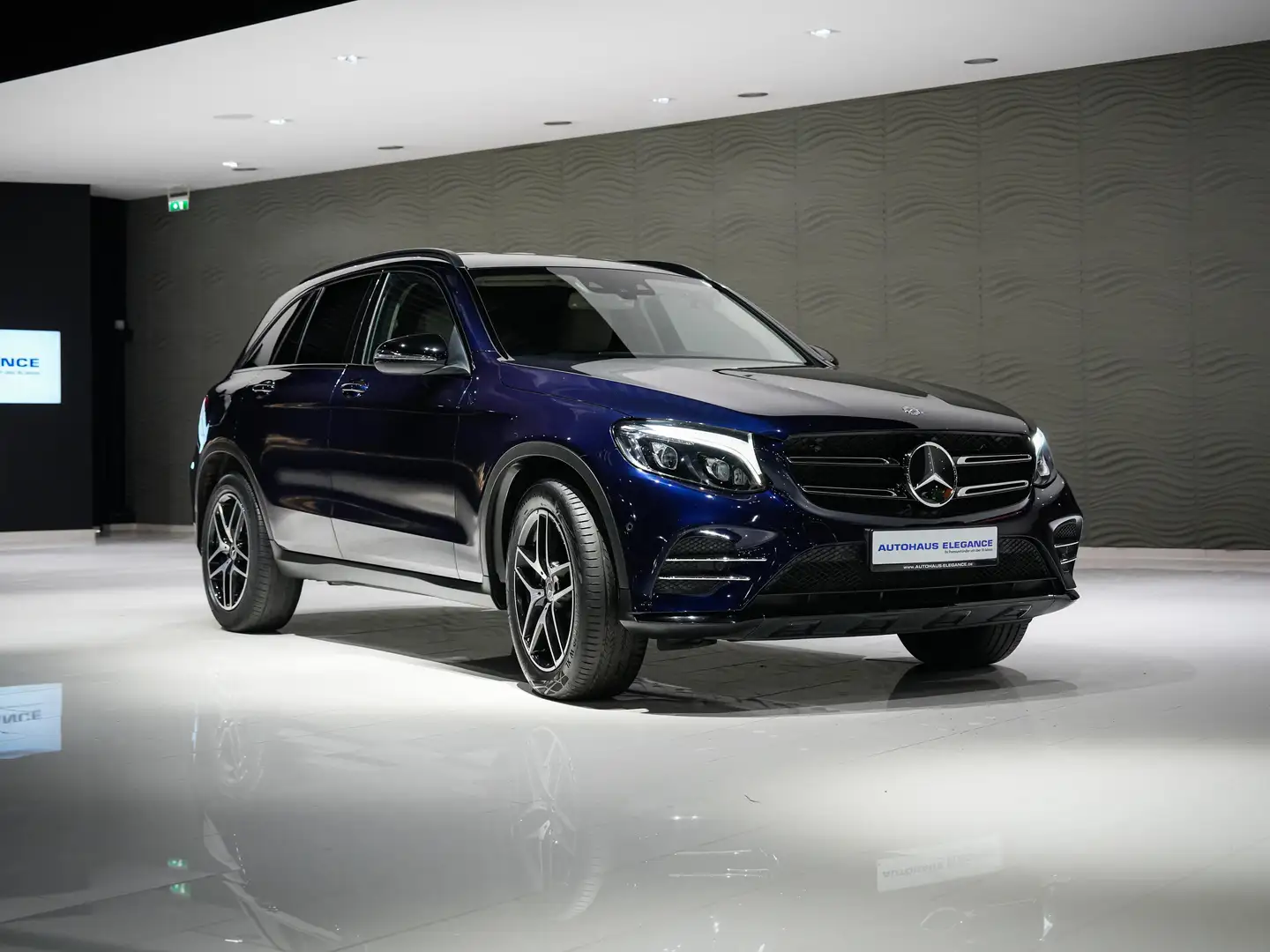 Mercedes-Benz GLC 250 4Matic*AMG-LINE*LEDER*NIGHT-PAKET*LED* Bleu - 2