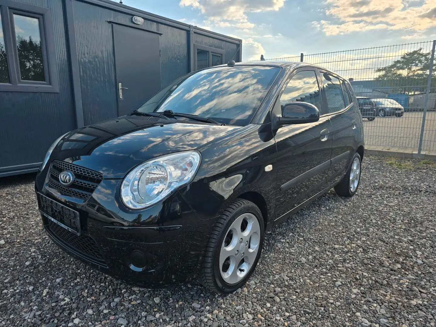 Kia Picanto 1.1 Vision*55000tkm*TÜV 03.2027 Schwarz - 1