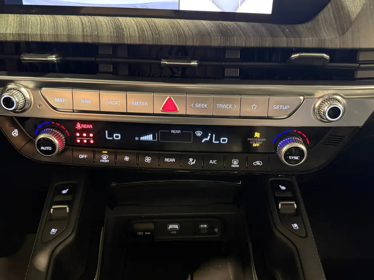 Kia Telluride снимка Kia Telluride