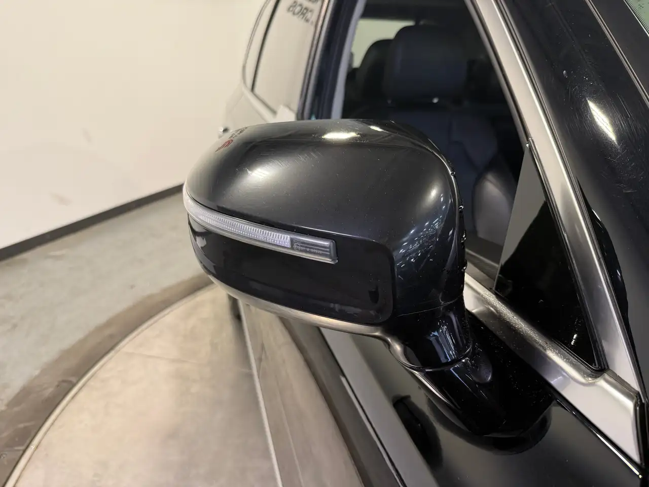 Kia Telluride снимка Kia Telluride