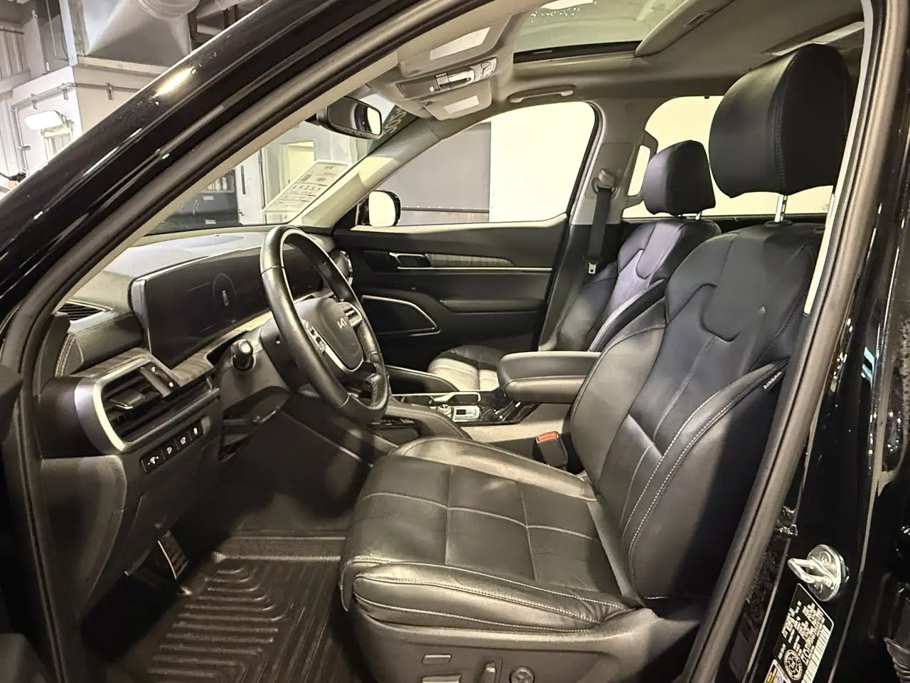 Kia Telluride снимка Kia Telluride