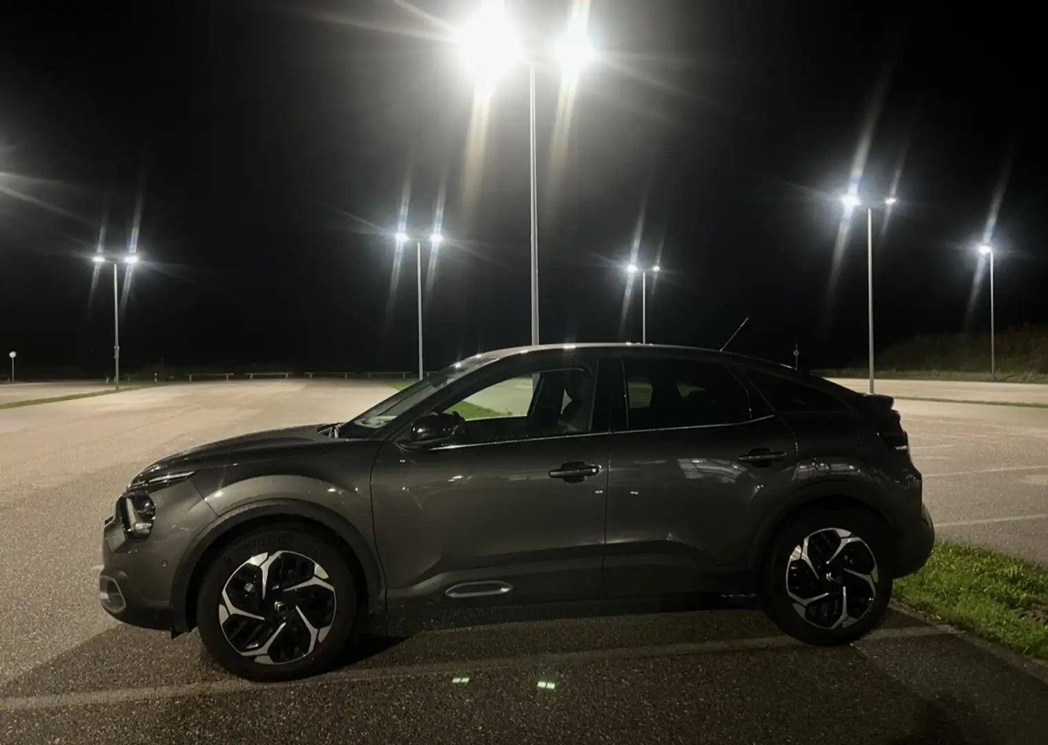 Citroen C4 BlueHDI 130 S&S Shine EAT8 Aut. - 2