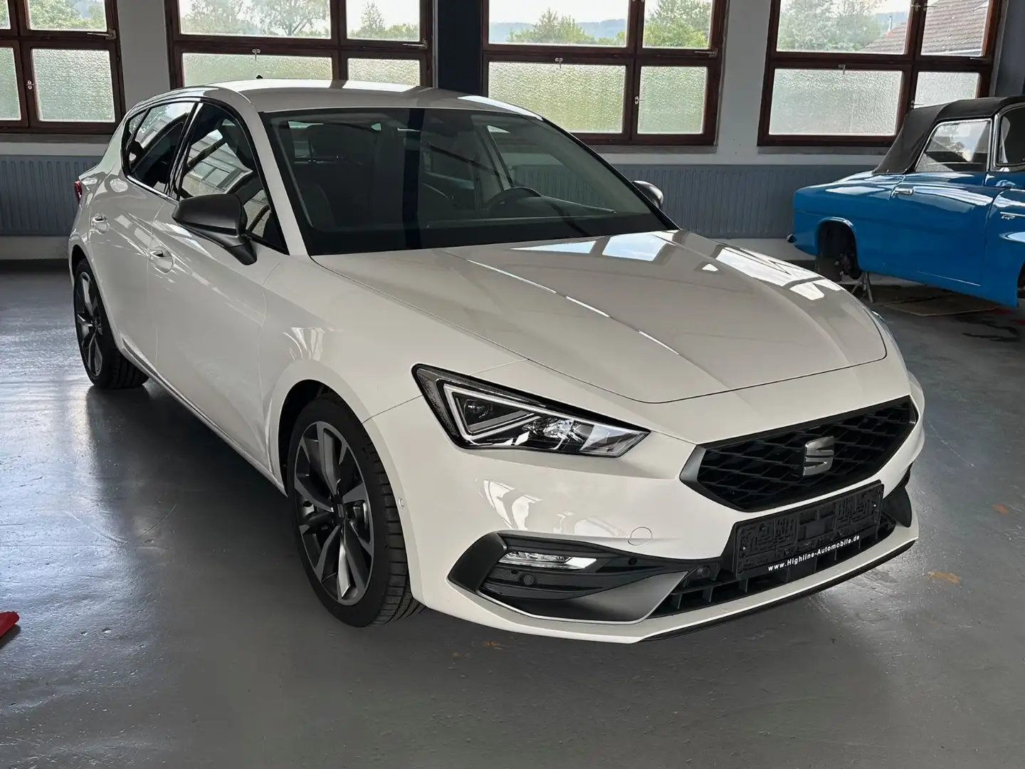 SEAT Leon - FR -1,5 TSI 130 PS -LED,Kessy,Navi,DAB Weiß - 1