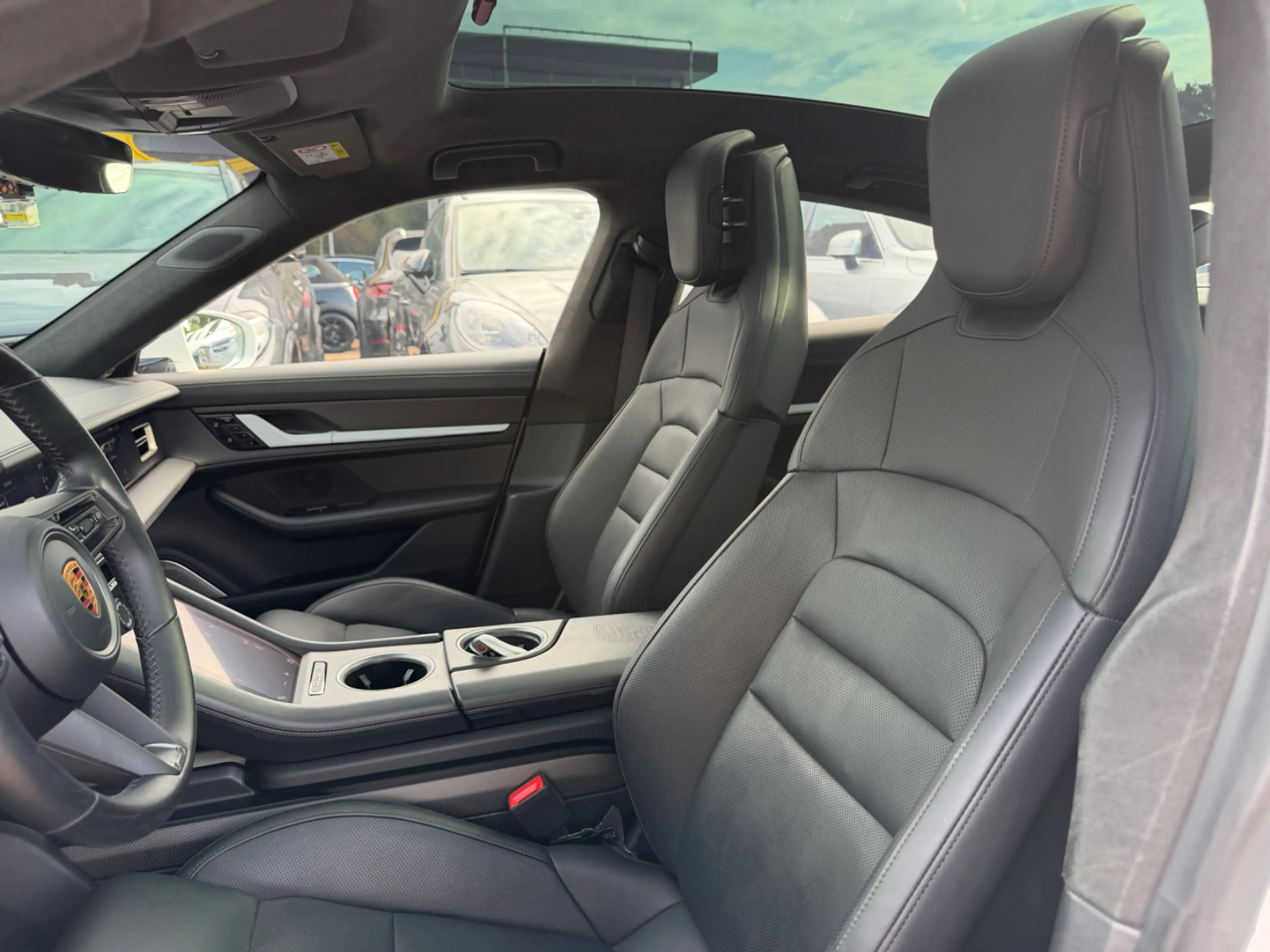 Porsche Taycan Turbo S 93 kWh / SoH 91,3% / Full option! / Panora — photo 5