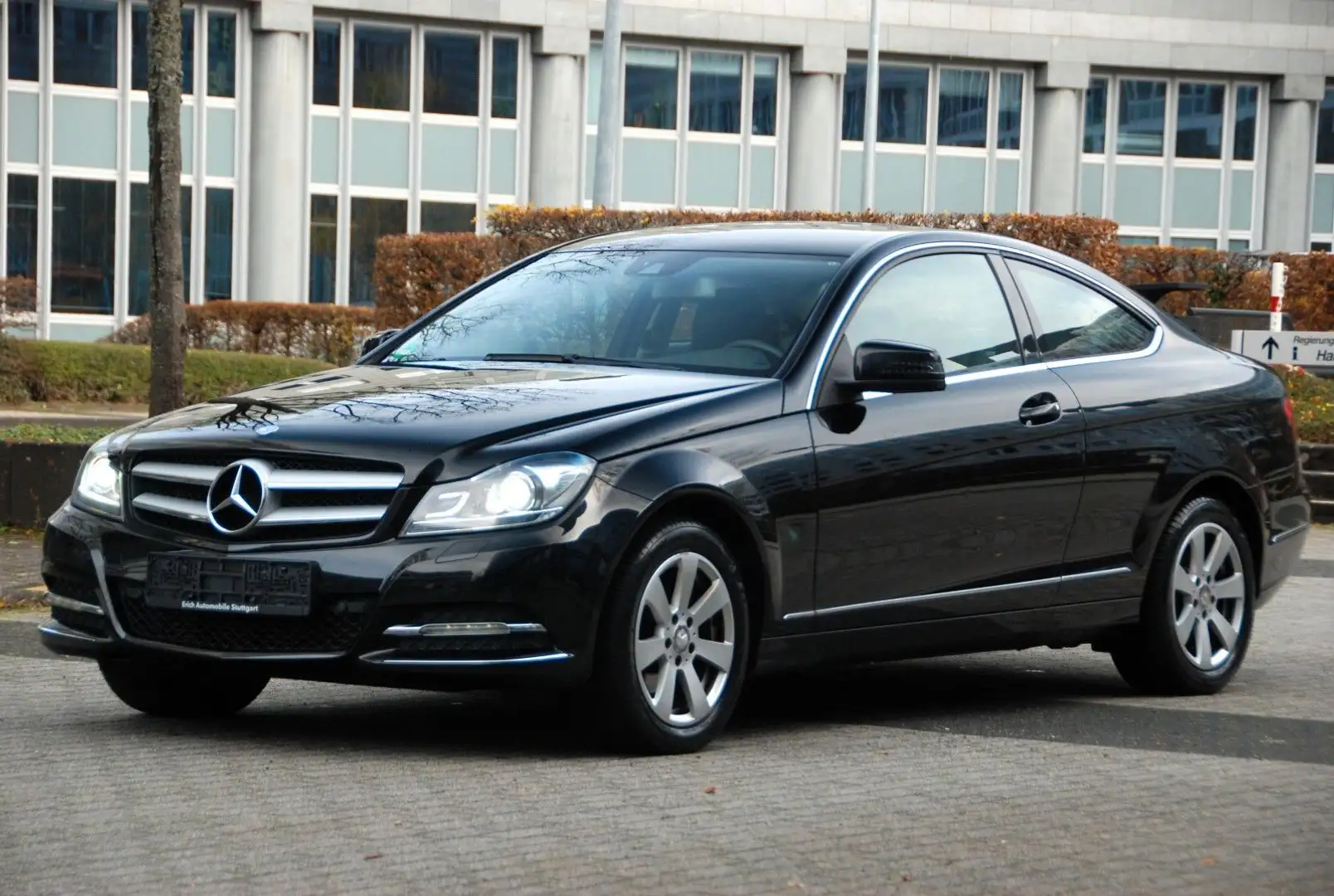 Mercedes-Benz C 180 CGI BlueEfficiency| BI-XENON| 2.HAND| NAVI Noir - 1