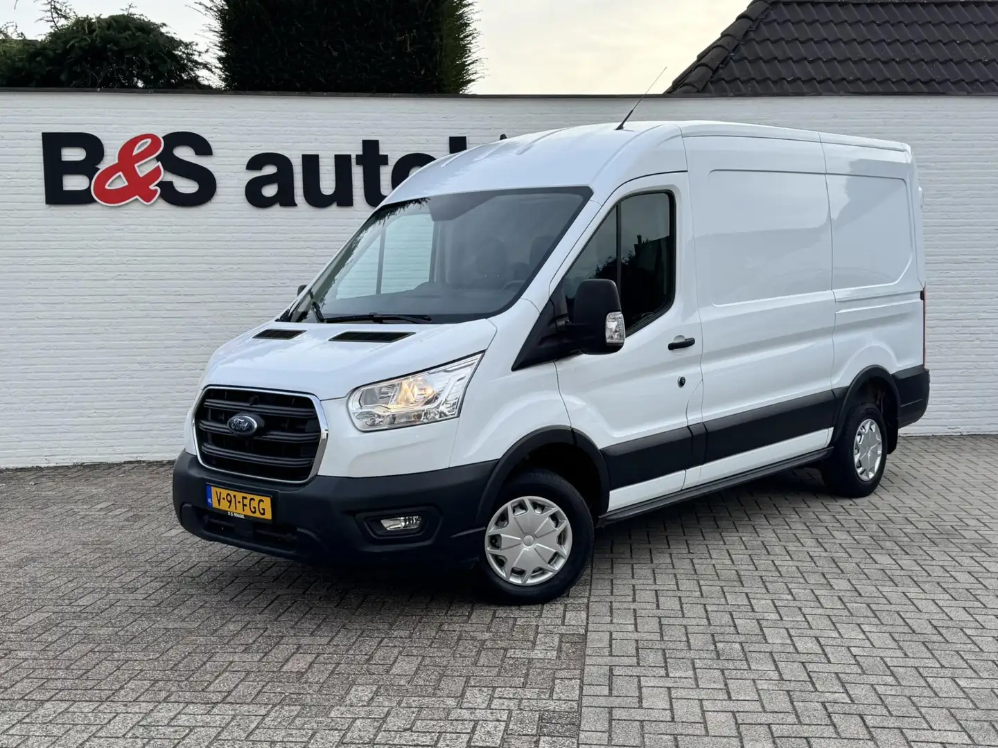 Ford Transit 290 2.0 TDCI L2H2 Trend Airco Cruise Pdc 3 Zitplaa Wit - 1