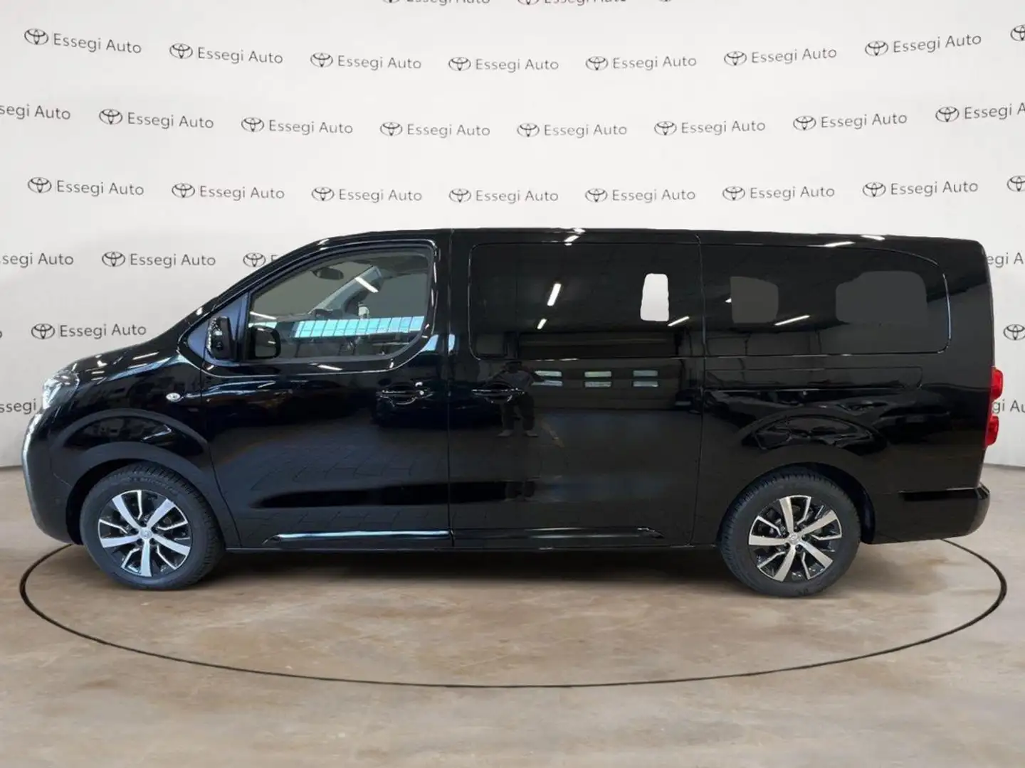 Toyota Proace Proace Verso 2.2D 180 CV L2 Long A/T D Luxury Schwarz - 2