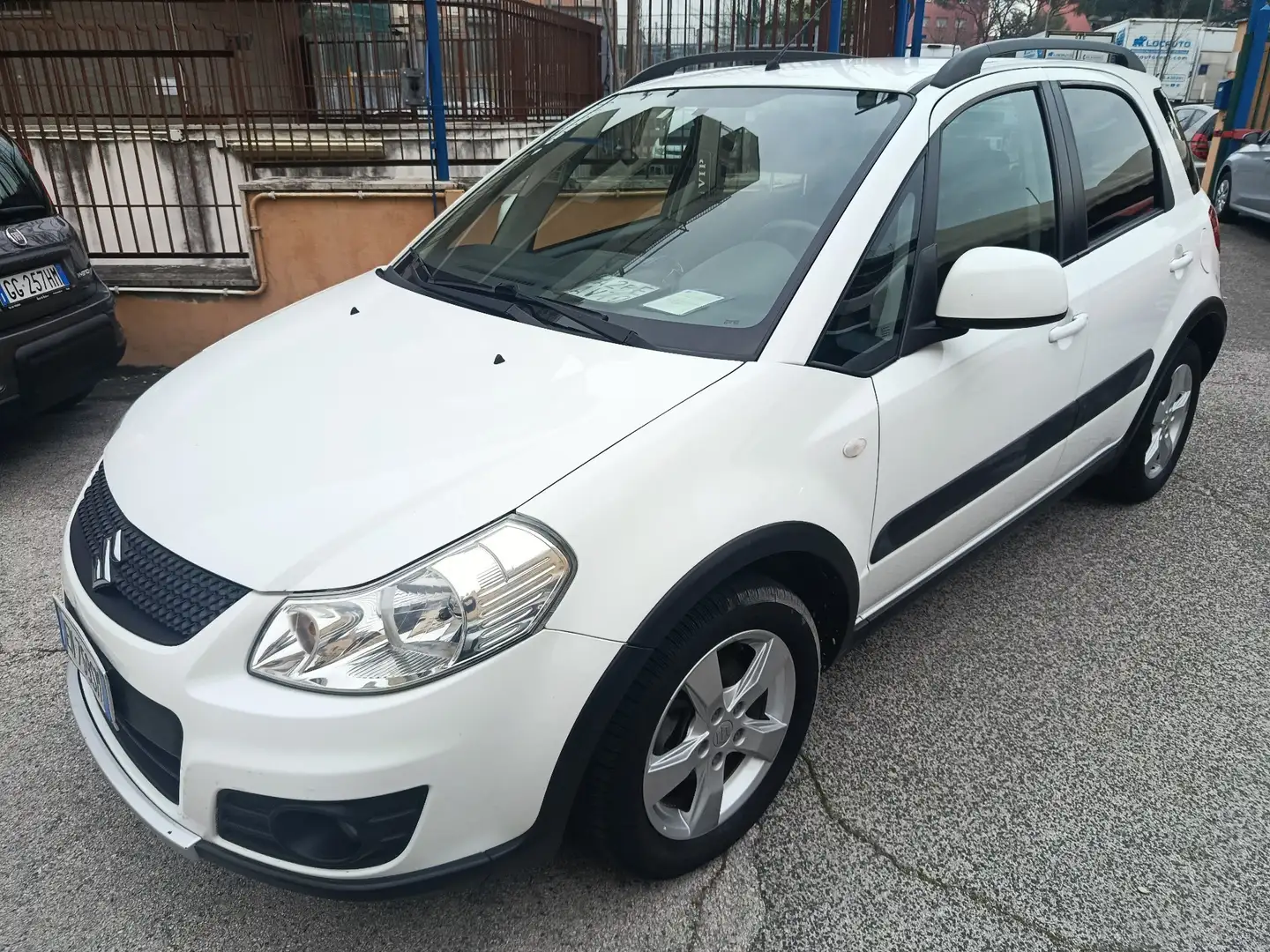 Suzuki SX4 SX4 1.5 vvt 16v GL 2wd Weiß - 1