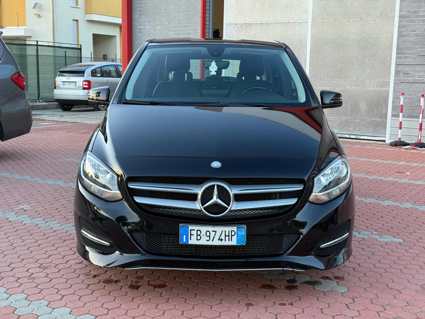 Mercedes-Benz B 180 Classe B Executive - Neopatentati Negro - 2
