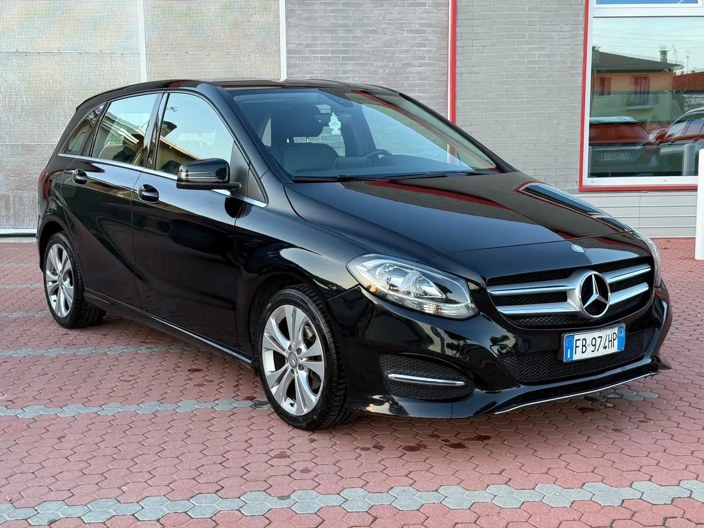 Mercedes-Benz B 180 Classe B Executive - Neopatentati Negro - 1