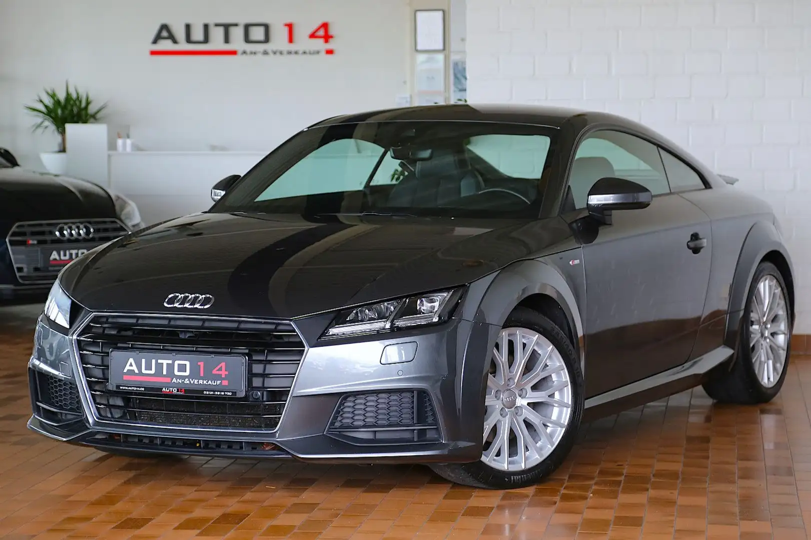 Audi TT Coupe 2.0 TFSI S-Line Matrix Leder PDC 1.Hand Gri - 1