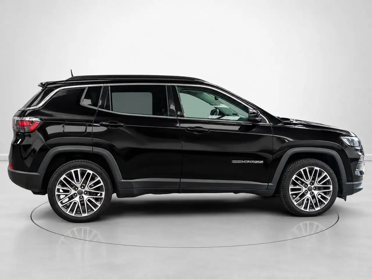 2022 Jeep Compass 1.6 Mjt Limited FWD, photograph 2