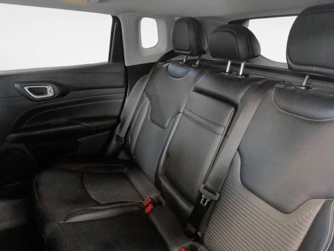 2022 Jeep Compass 1.6 Mjt Limited FWD, photograph 12