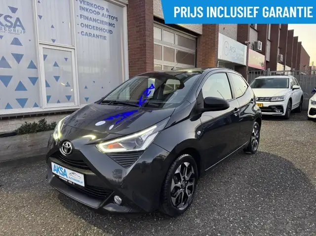 Toyota Aygo 1.0 VVT-i x-play Automaat Sportvelg Camera CarPlay