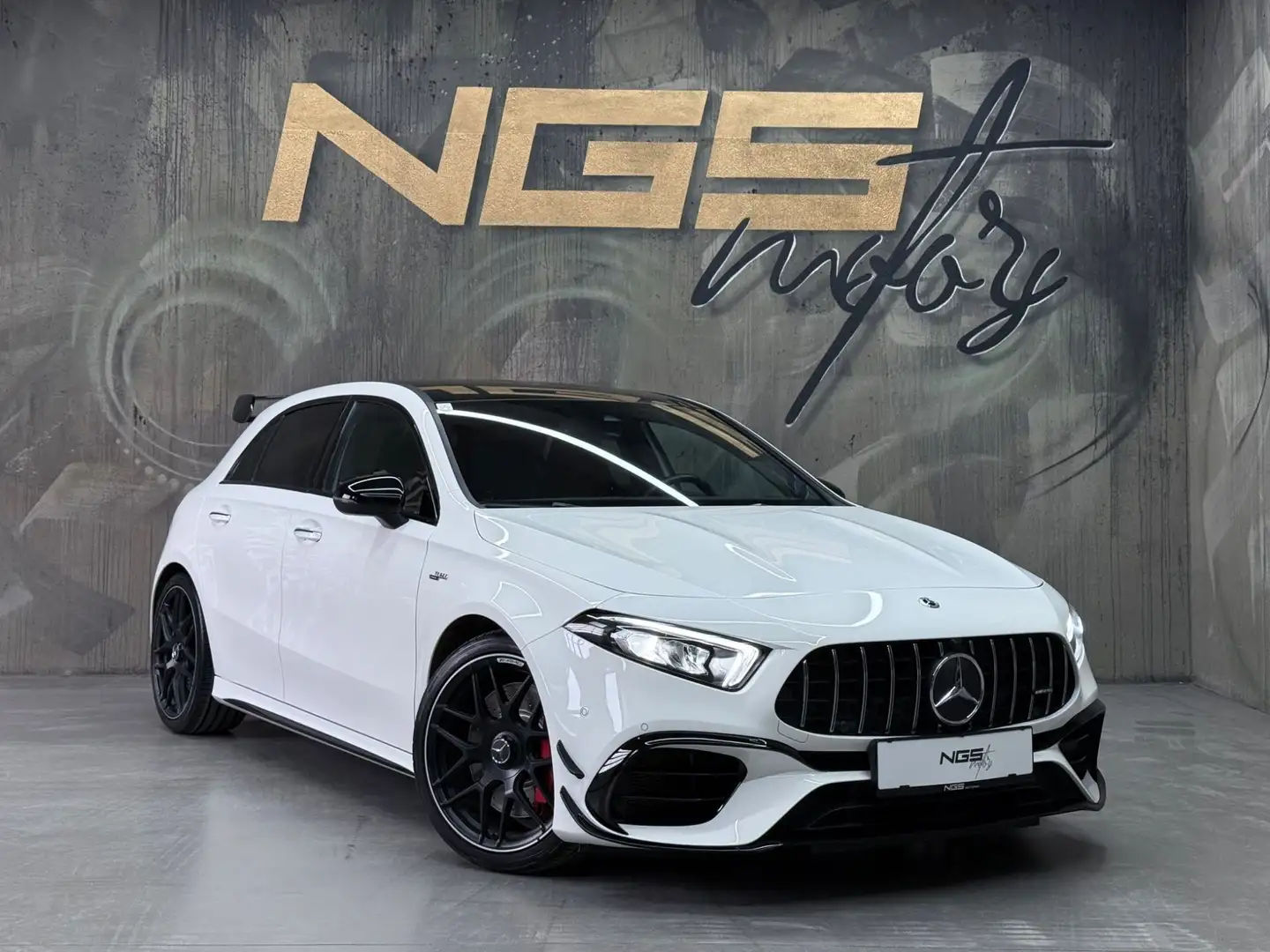 Mercedes-Benz A 45 AMG S 4MATIC+ AMG AERODYNAMIKPAKET AMG DRIVERS PAKET Weiß - 1