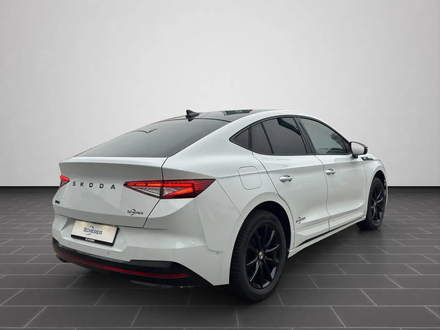 Skoda Enyaq Coupe RS 84 kWh Batterie Elektromotor 250 Weiß - 2