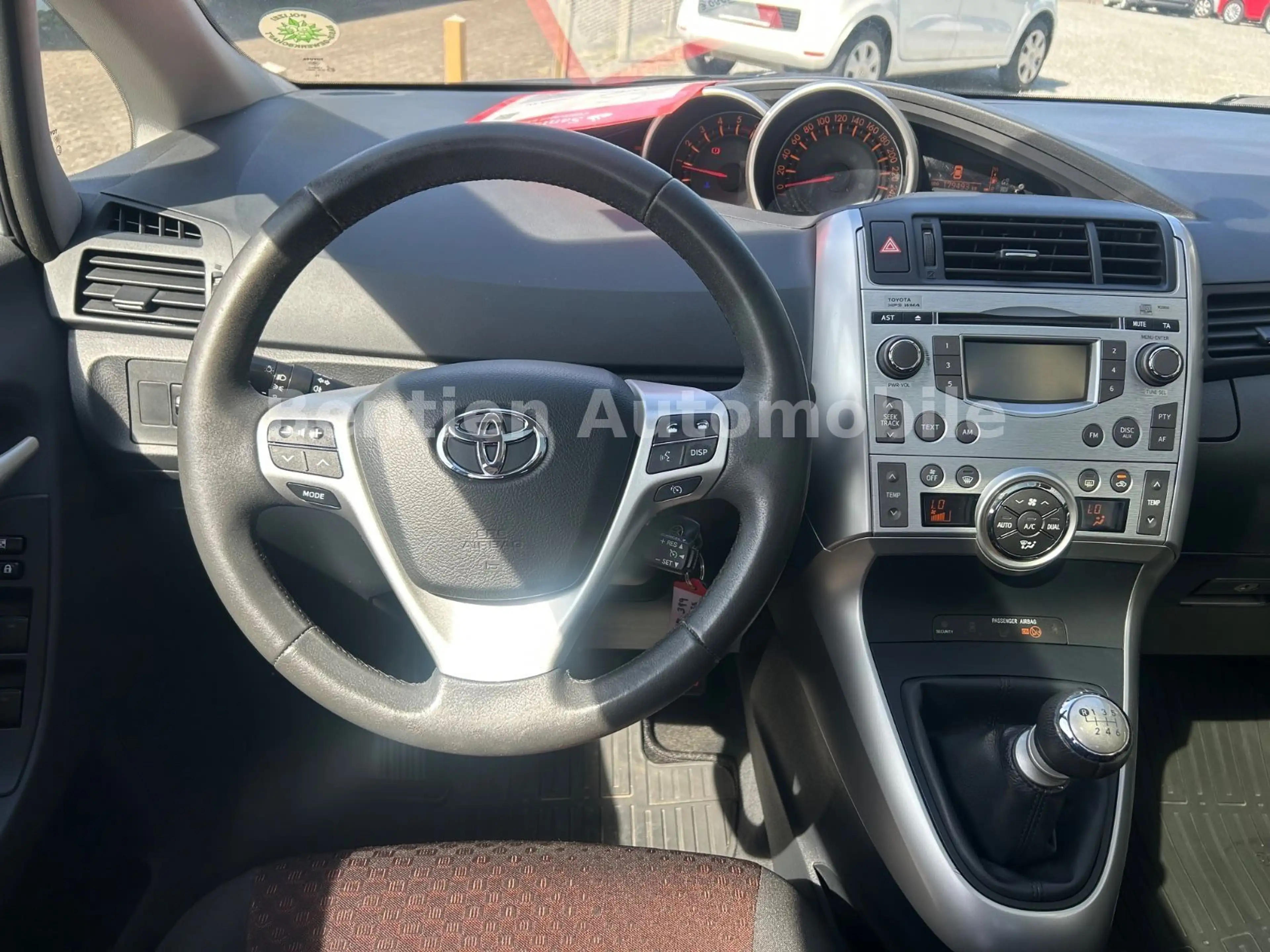 Toyota Verso Edition,Klimaautomatik,Alu,PDC — photo 12