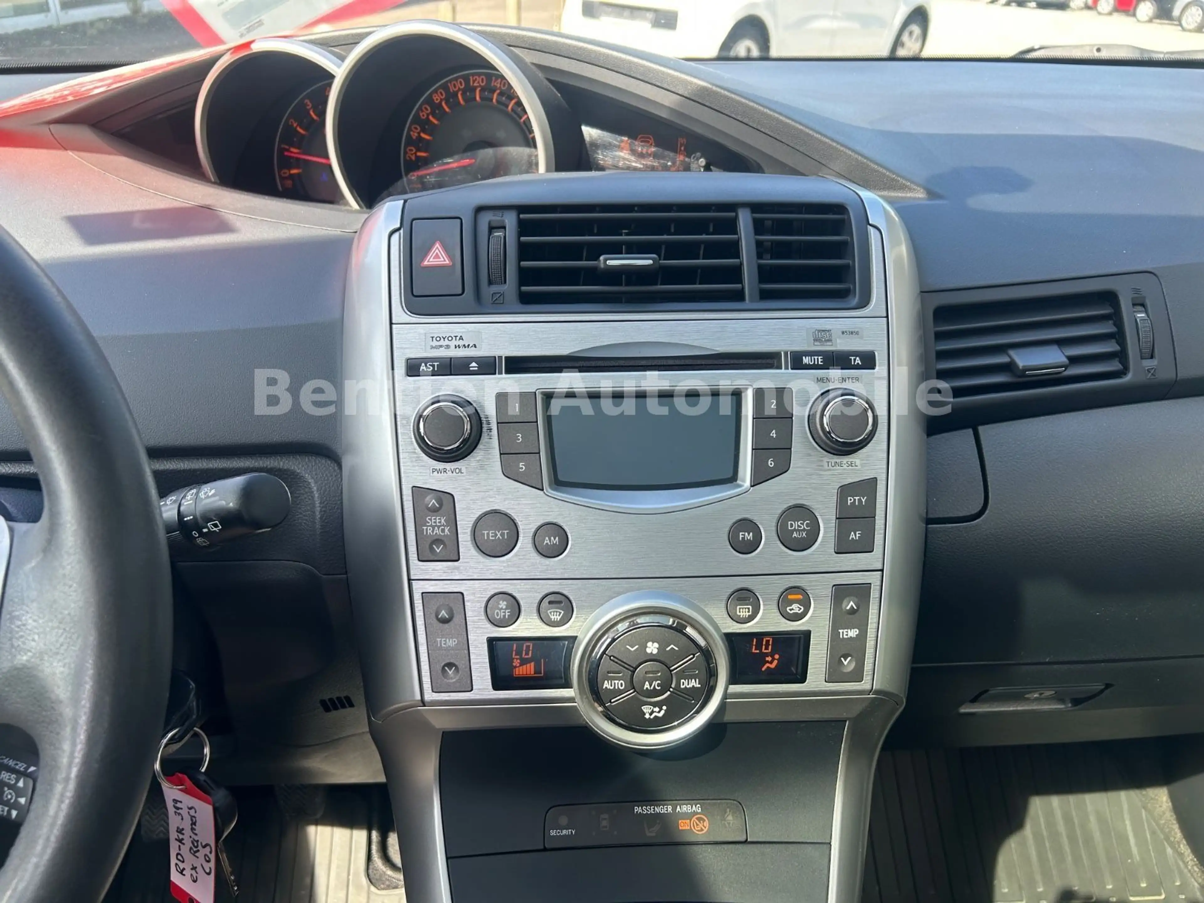 Toyota Verso Edition,Klimaautomatik,Alu,PDC — photo 11