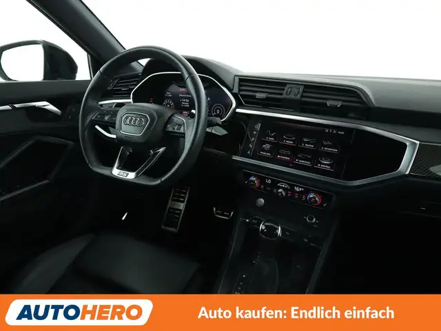 Audi RS Q3 view 13