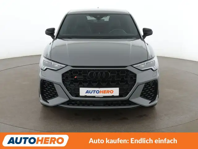 Audi RS Q3 view 9